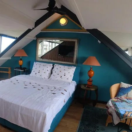 Leoicom Homestay *
