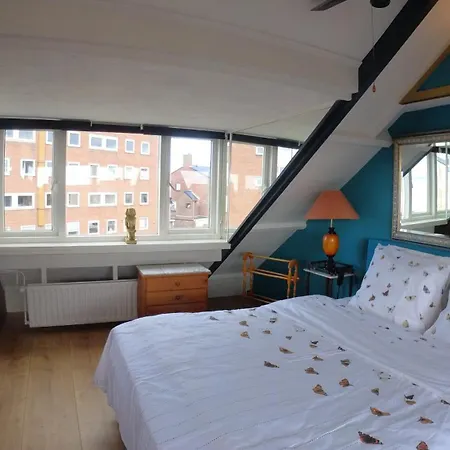 Leoicom Homestay Zandvoort